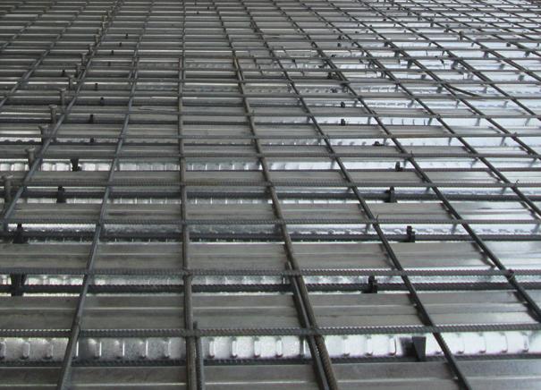 steel-deck-before-concreting